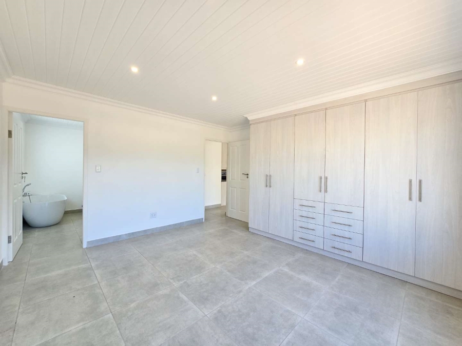 3 Bedroom Property for Sale in Stilbaai Wes Western Cape